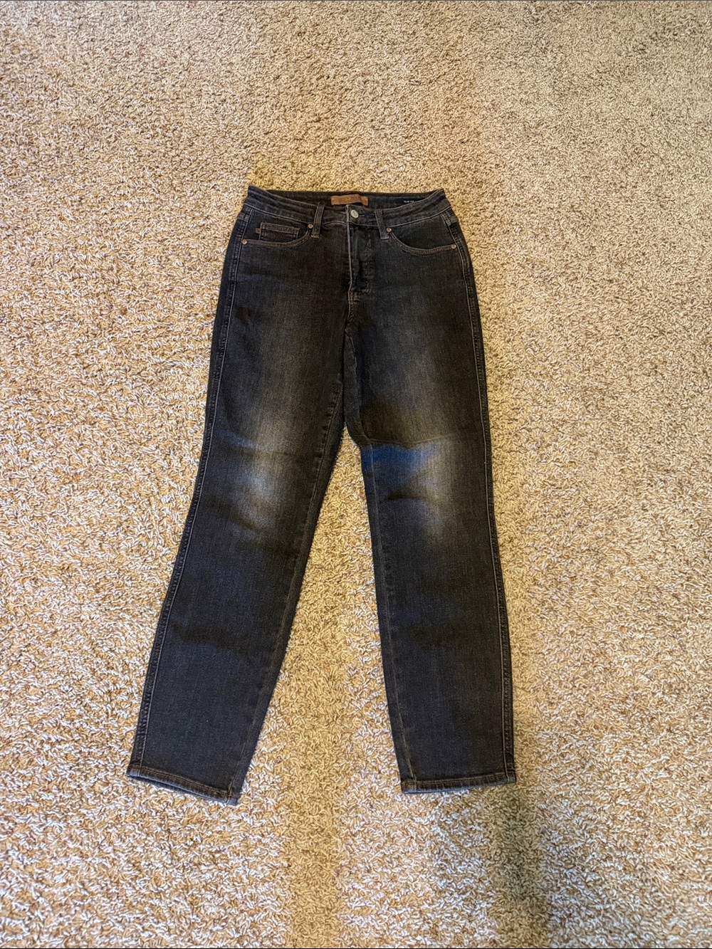 Classic High-Rise Women’s Jeans in Washed Black
